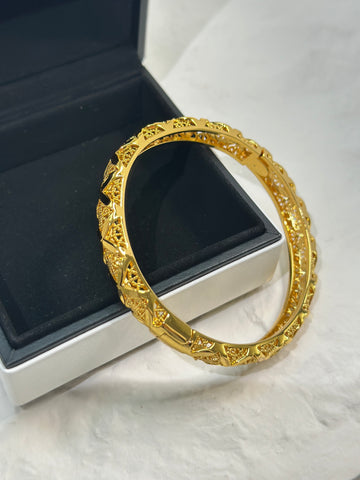 Golden Lattice Elegance Bangle SZ06