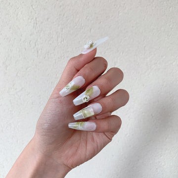 Green Floral Elegance
