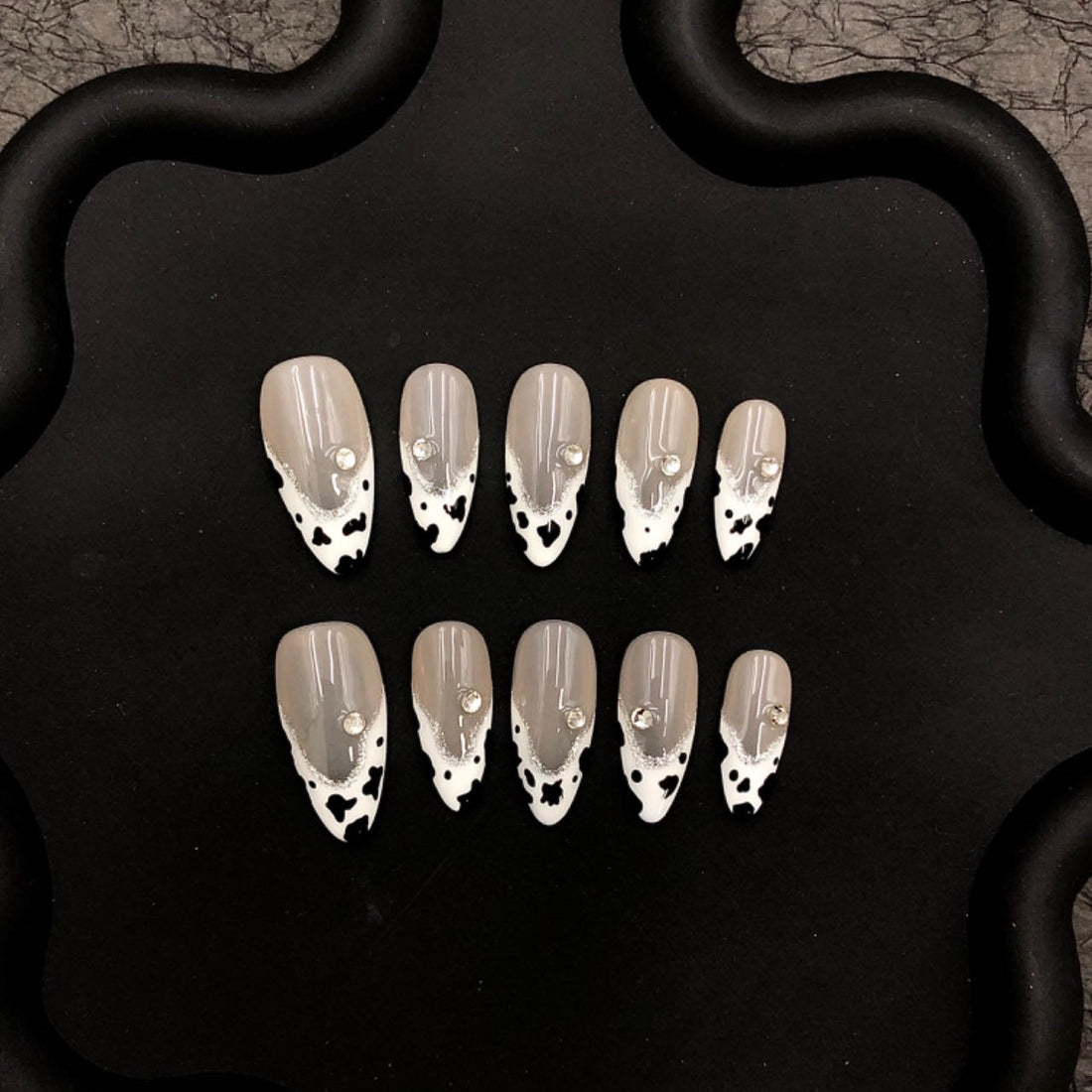 Simple with diamond